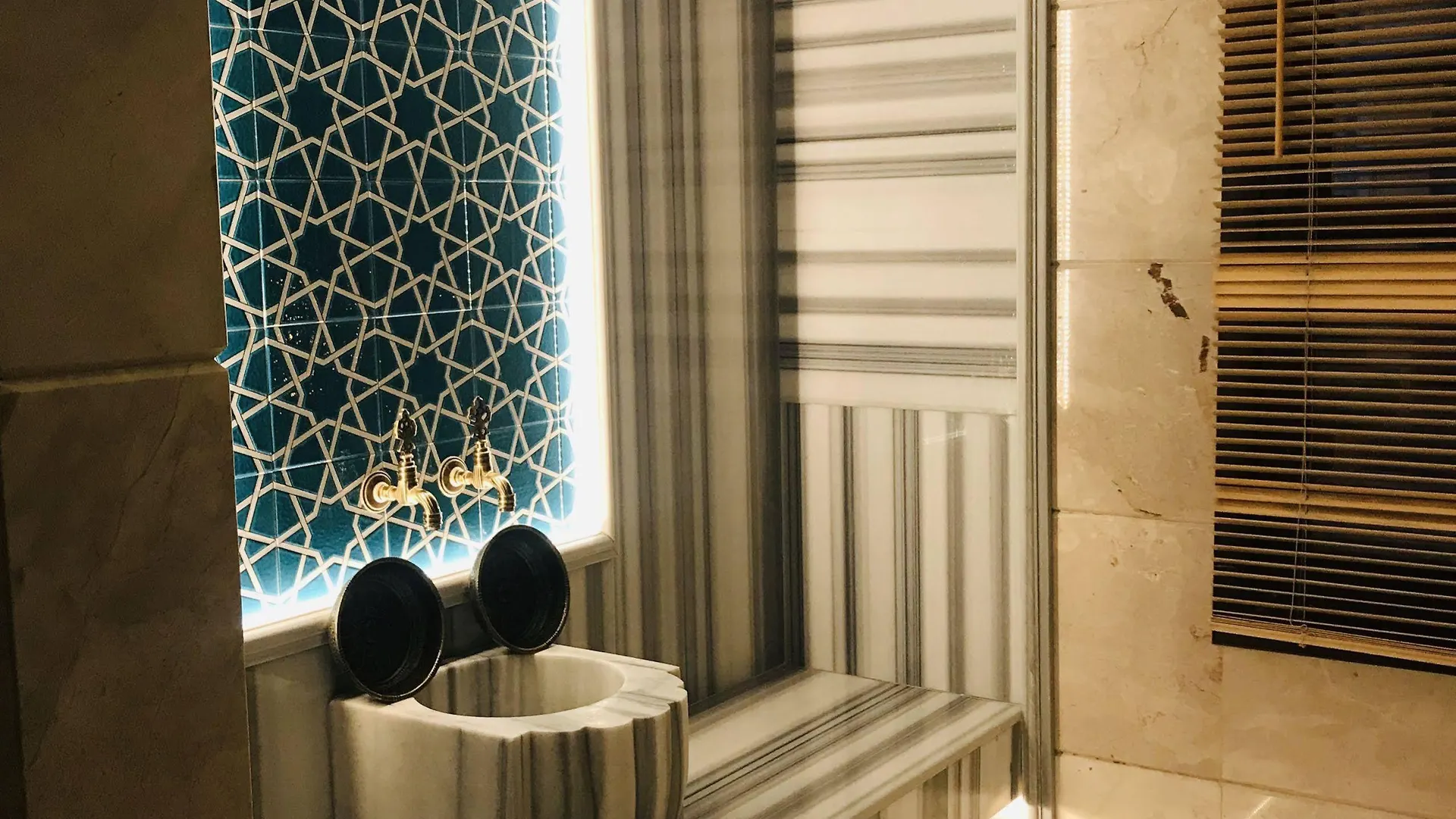 Chatto Hotel Istanbul 3*,