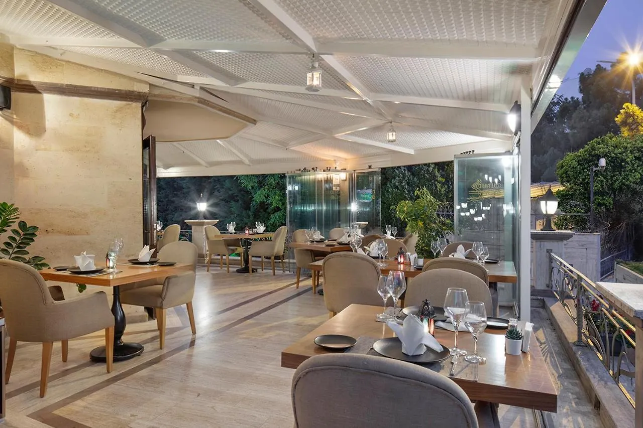 Chatto Hotel Istanbul 3*,